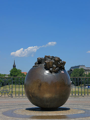 Fotos Kugelskulptur