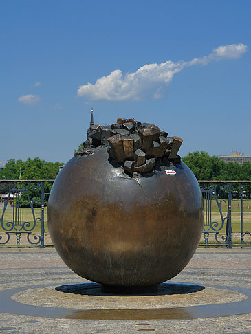 Kugelskulptur Fotos