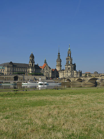 Foto Blick auf die Brühlsche Terrasse