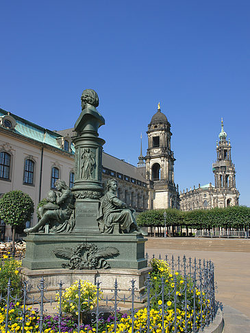 Foto Ernst-Rietschel-Denkmal