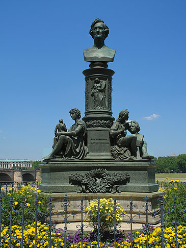 Ernst-Rietschel-Denkmal Fotos