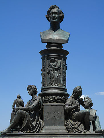 Fotos Ernst-Rietschel-Denkmal