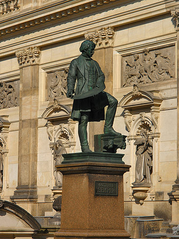 Gottfried-Semper-Denkmal