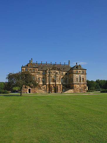 Foto Palais mit Wiese - Dresden
