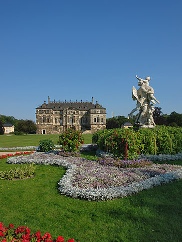 Fotos Statue vor dem Palais | Dresden
