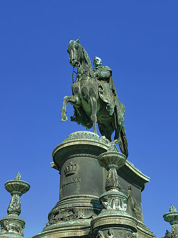 König-Johann-Statue Fotos