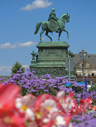 König-Johann-Statue Foto 