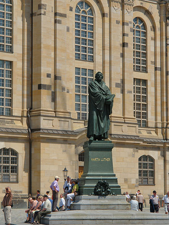 Lutherdenkmal vor der Frauenkirche