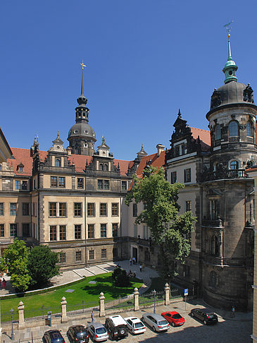 Schloss aus Taschenbergpalais Fotos
