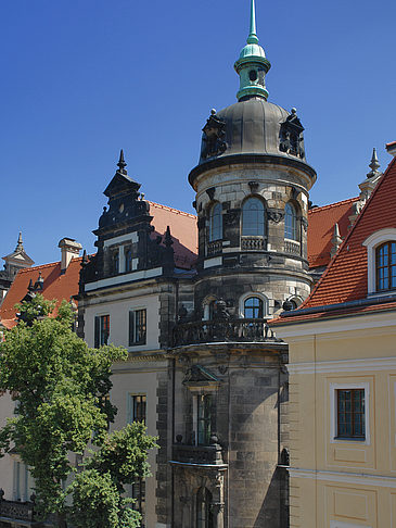 Schloss aus Taschenbergpalais Foto 