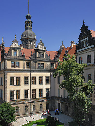 Schloss aus Taschenbergpalais