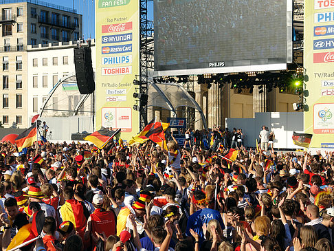 Bühne auf dem Fanfest - Berlin (Berlin)