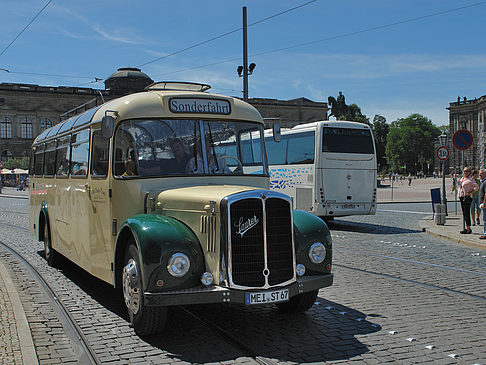Fahrzeuge Foto 