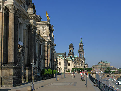 Brühlsche Terrasse