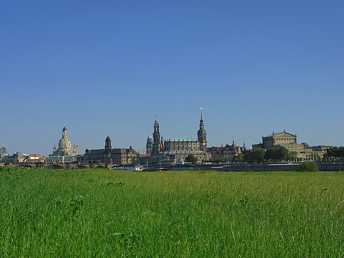 Fotos Canalettoblick mit Wiese