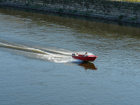 Boot auf der Elbe Foto 
