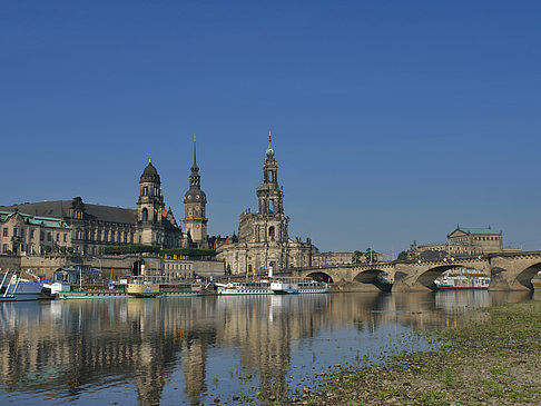 Foto Blick auf den Schlossplatz - Dresden