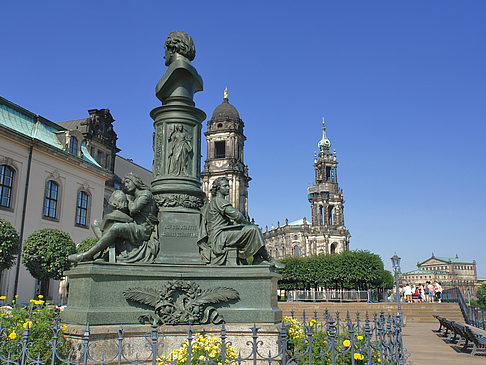 Foto Ernst-Rietschel-Denkmal