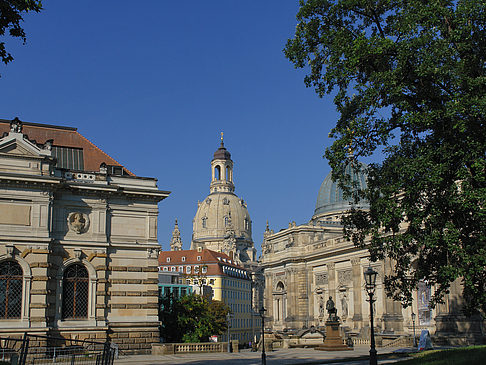 Frauenkirche und Kunstakademie Foto 