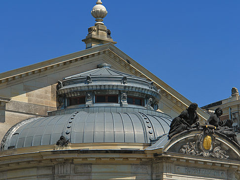 Dach der Kunstakademie - Sachsen (Dresden)