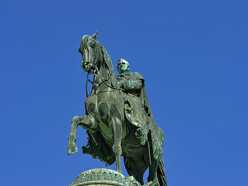 Fotos König-Johann-Statue