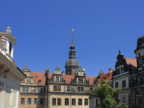 Schloss aus Taschenbergpalais