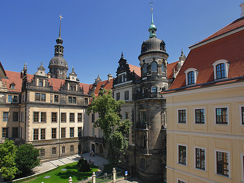 Schloss aus Taschenbergpalais Foto 