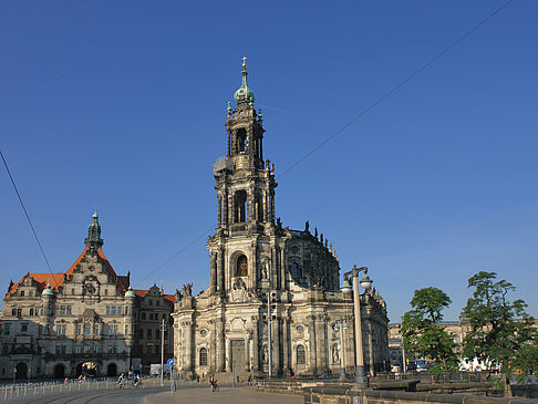 Hofkirche und Schloss