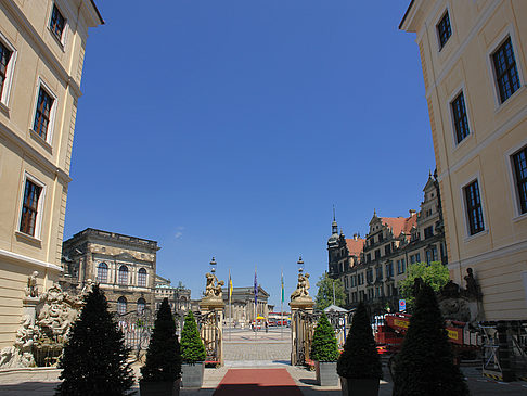 Taschenbergpalais