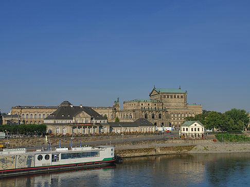 Fotos Theaterkahn