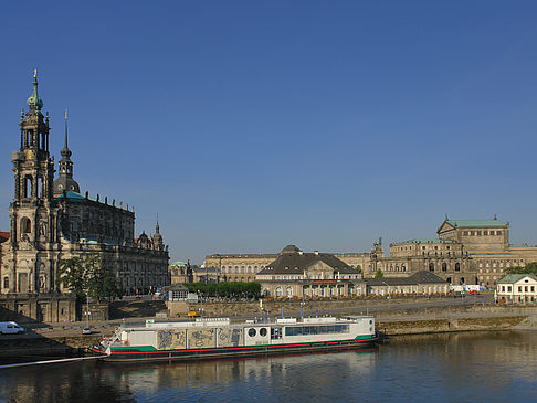 Foto Blick auf den Theaterplatz - Dresden