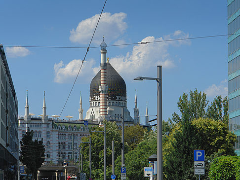 Foto Yenidze mit Haus der Presse