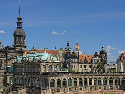 Zwinger und Schloss Foto 