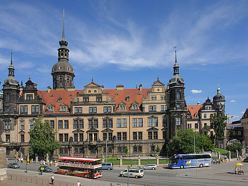 Taschenbergpalais